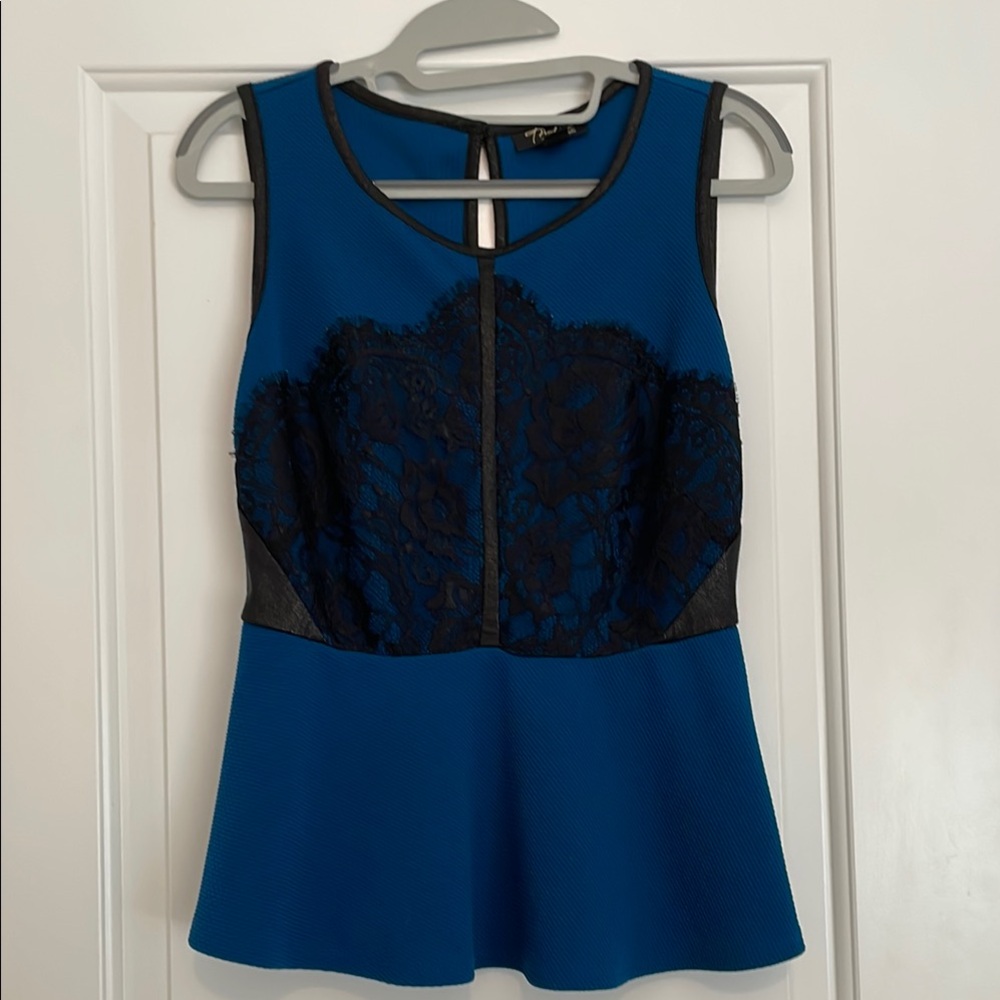 Thalia Sodi Dark Blue Peplum Tank Top with Black Lace Detail, size XS